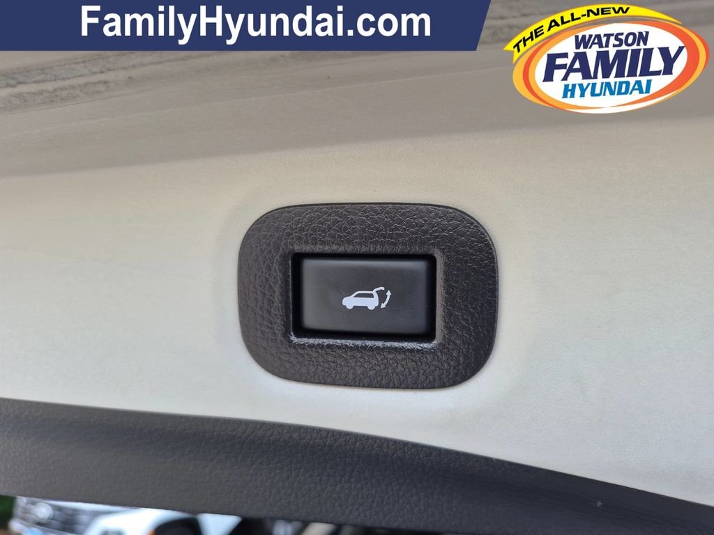 Used 2020 Gray Nissan SV image 26