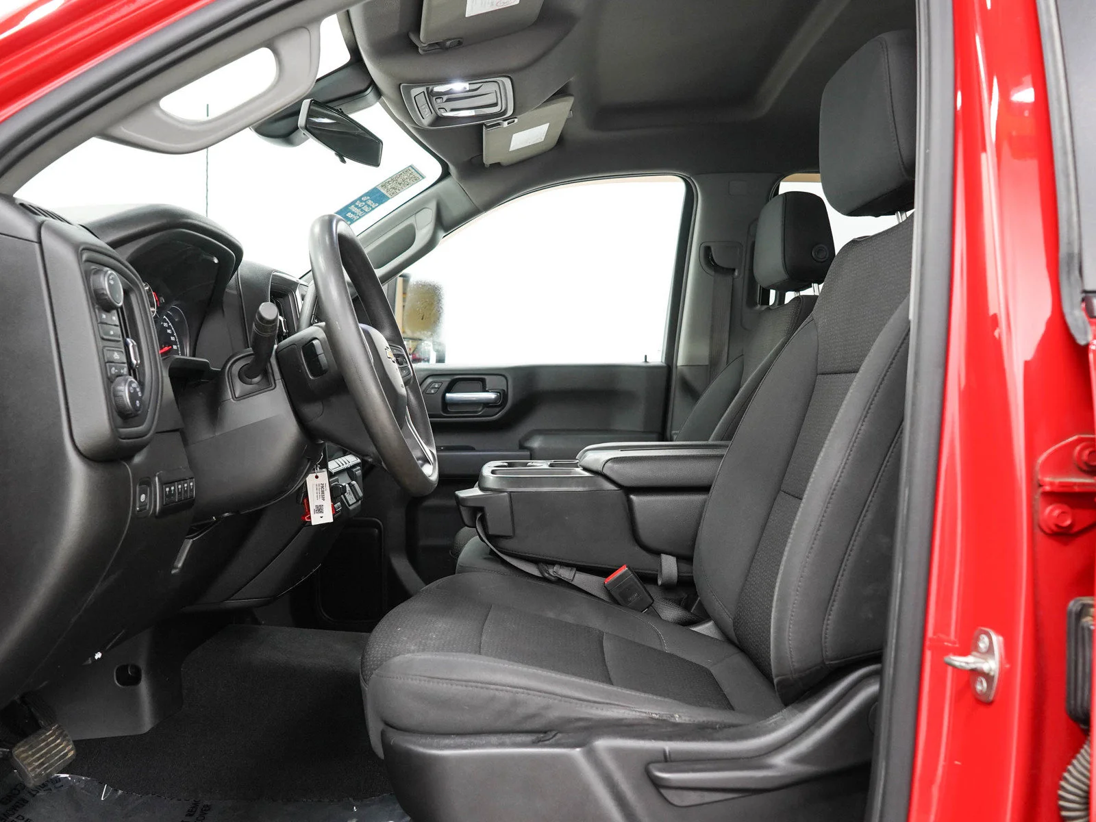Used 2022 Cherry Red Tintcoat Chevrolet 4WD Crew Cab 159 Custom image 22
