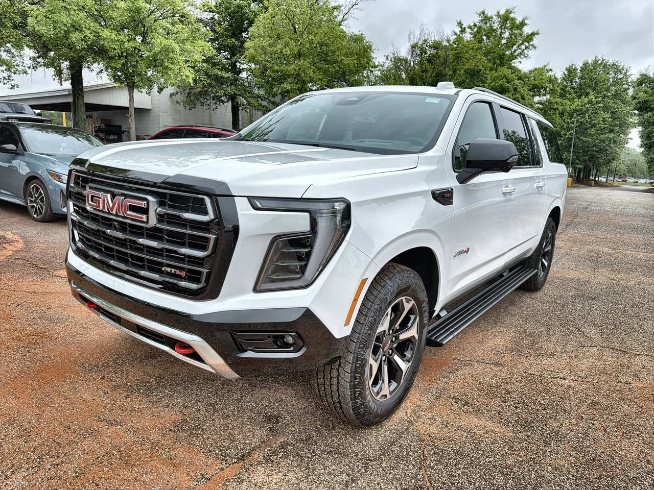 New 2026 Summit White GMC AT4 image 4