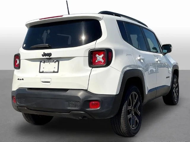 Used 2023 White Jeep Altitude image 7