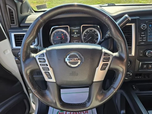Used 2018 White Nissan SL image 35