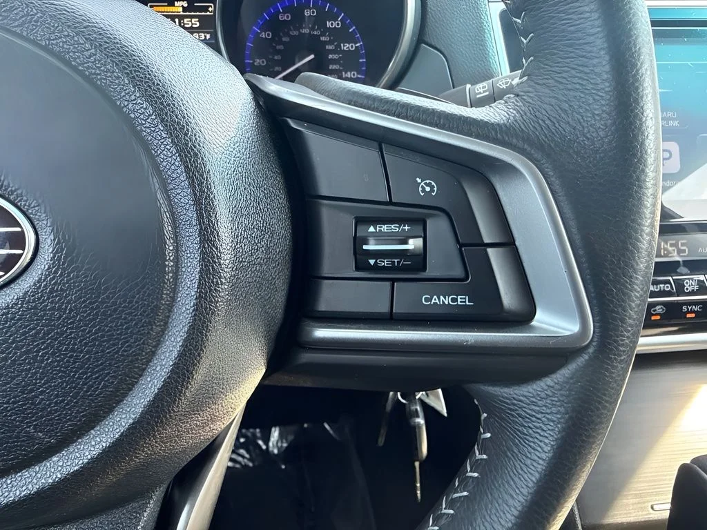 Used 2018 Silver Subaru 2.5i Premium image 17