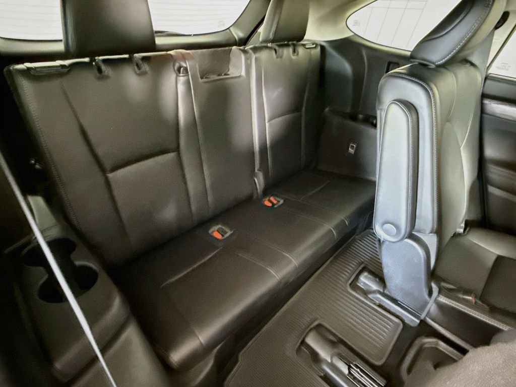 Used 2022 Red Toyota Platinum image 30