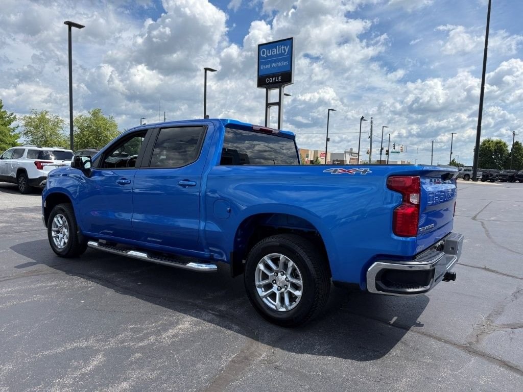 Used 2026 Blue Chevrolet LT image 4