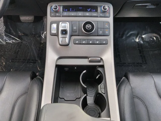 Used 2022 White Hyundai Limited image 19