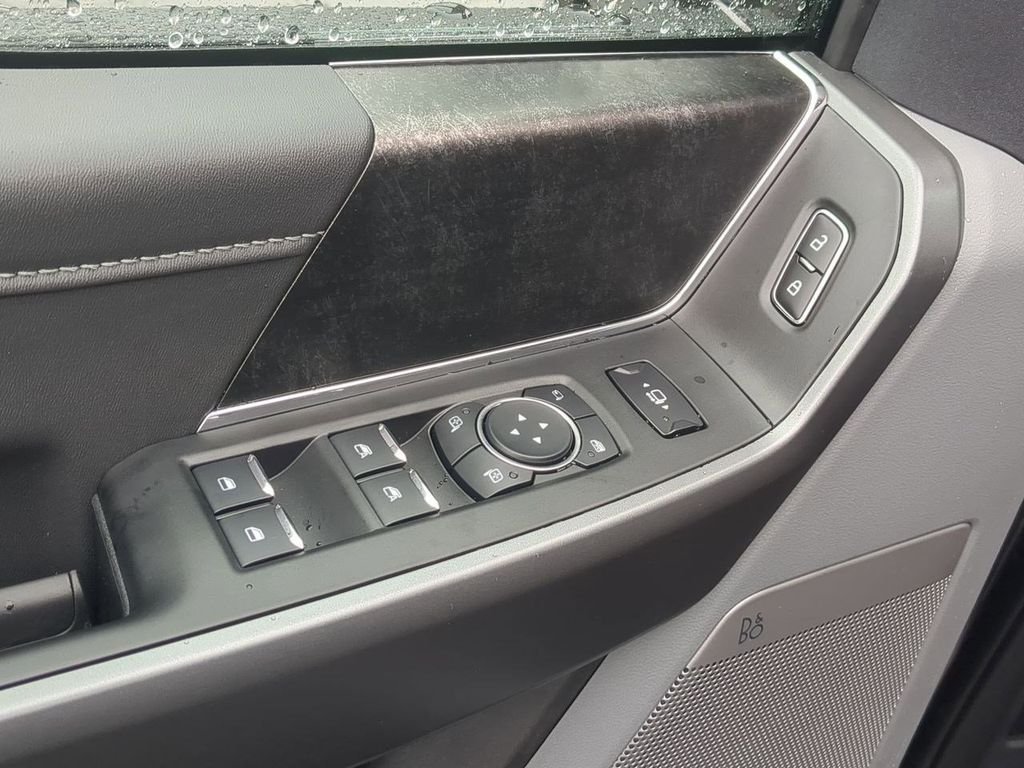 New 2026 Carbonized Gray Metallic Ford F-250® XLT image 43