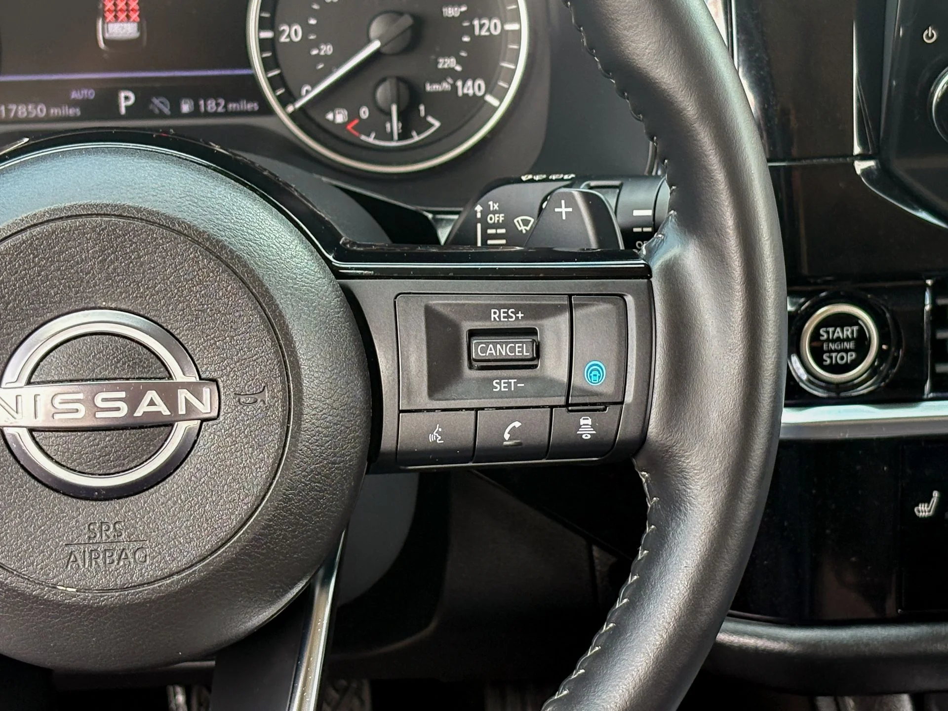 Used 2023 White Nissan SL image 32