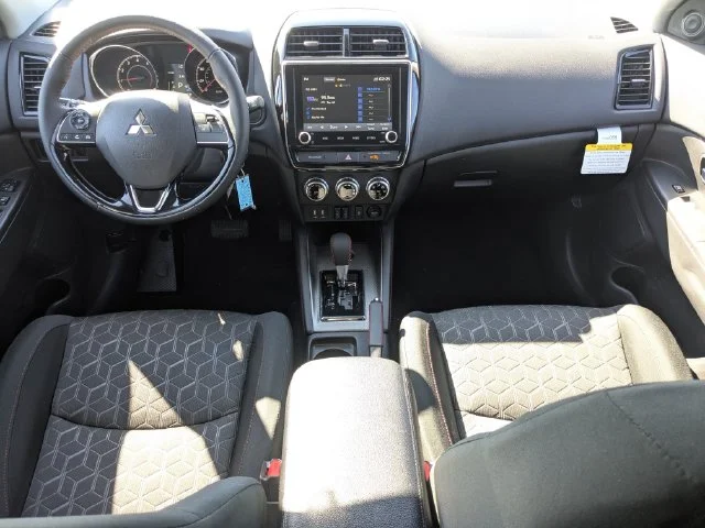 Used 2025 Red Mitsubishi 2.0 LE image 15