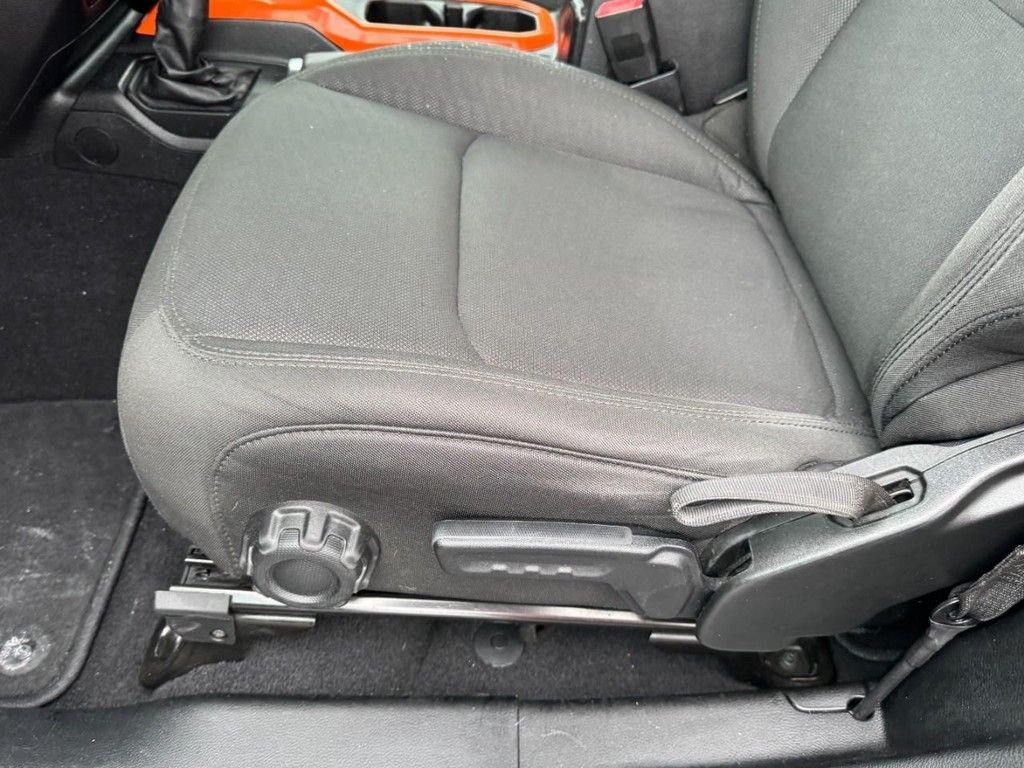 Used 2020 Gray Jeep Sport S image 11