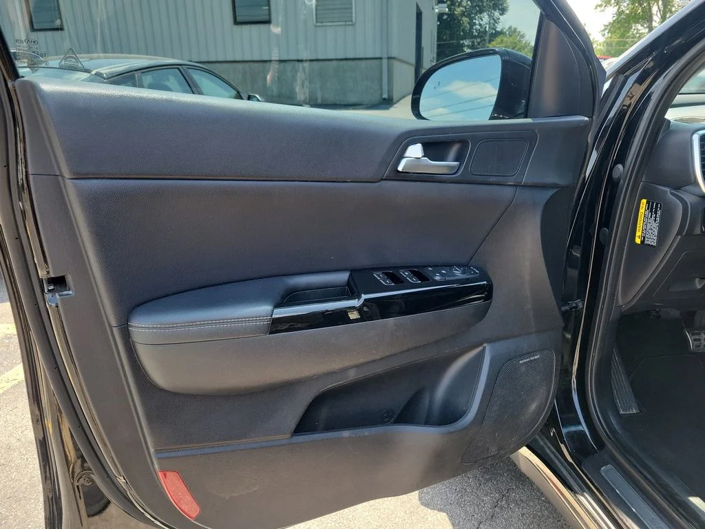 Used 2020 Red Kia SX image 21