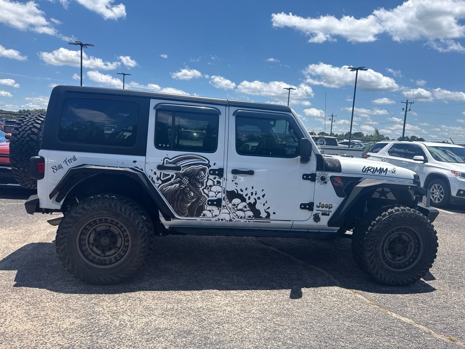 Used 2022 White Jeep Unlimited Sport Altitude image 8
