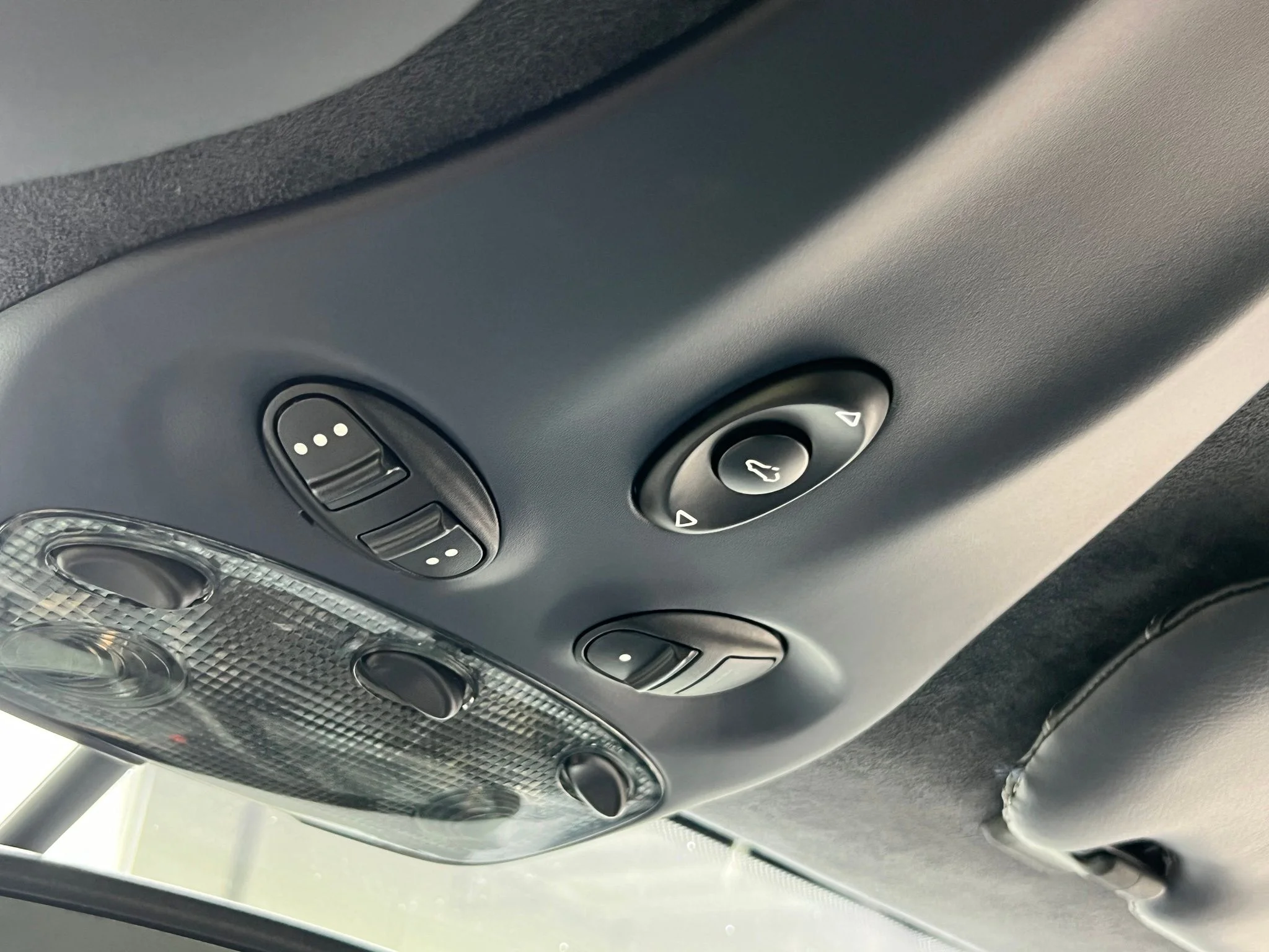 Used 2007 Silver Porsche Turbo image 39