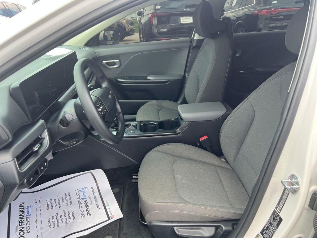 Used 2025 White Kia LX image 13