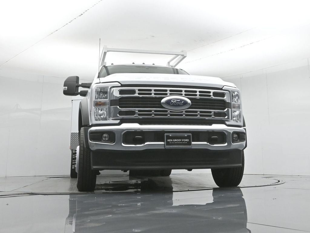 2025 Ford F-550 Super Duty Chassis Cab XL - Photo 50