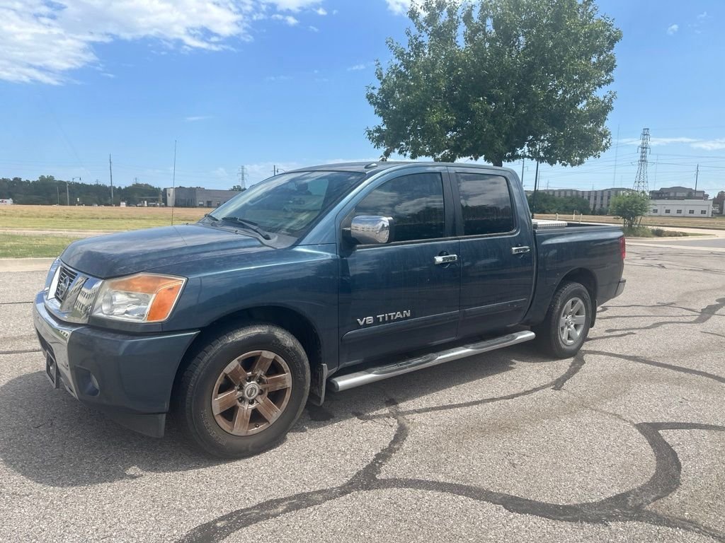 Used 2013 Blue Nissan SV image 1
