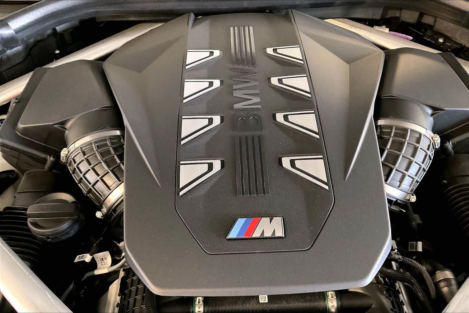New 2026 Mineral White Metallic BMW M60i image 17