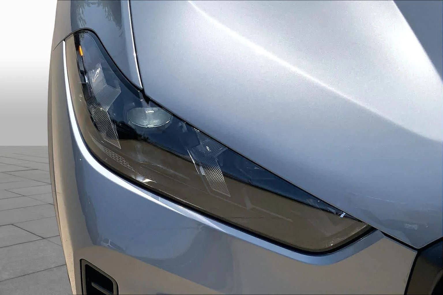 New 2026 Skyscraper Grey Metallic BMW xDrive50e image 13