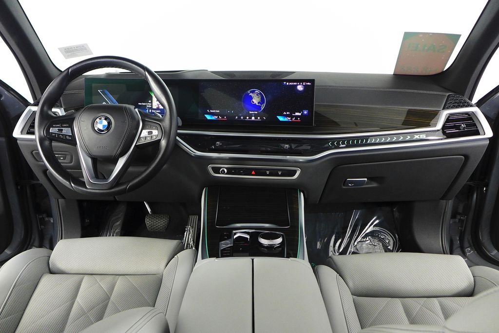 Used 2024 Skyscraper Gray Metallic BMW sDrive40i image 25