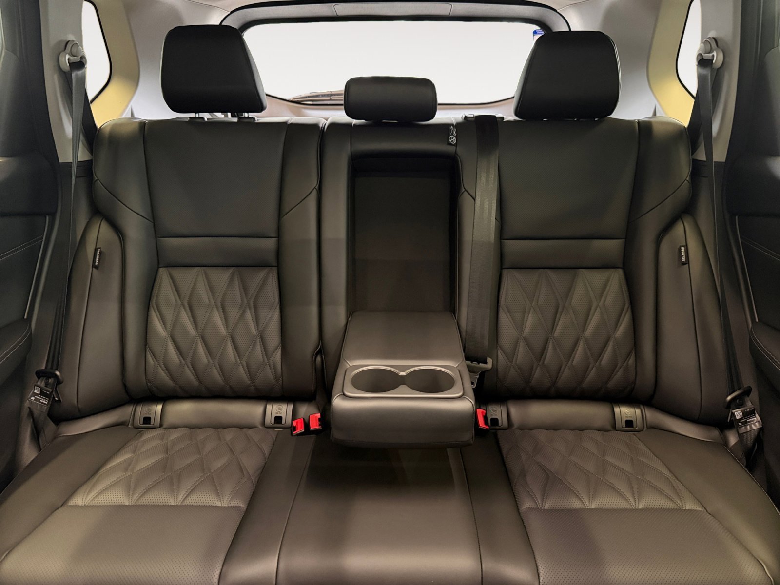 New 2026 Champagne Silver Metallic Nissan Platinum image 27