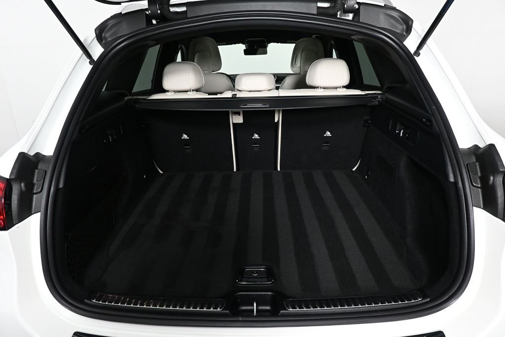 Certified Used 2023 White Mercedes-Benz GLC 300 image 29