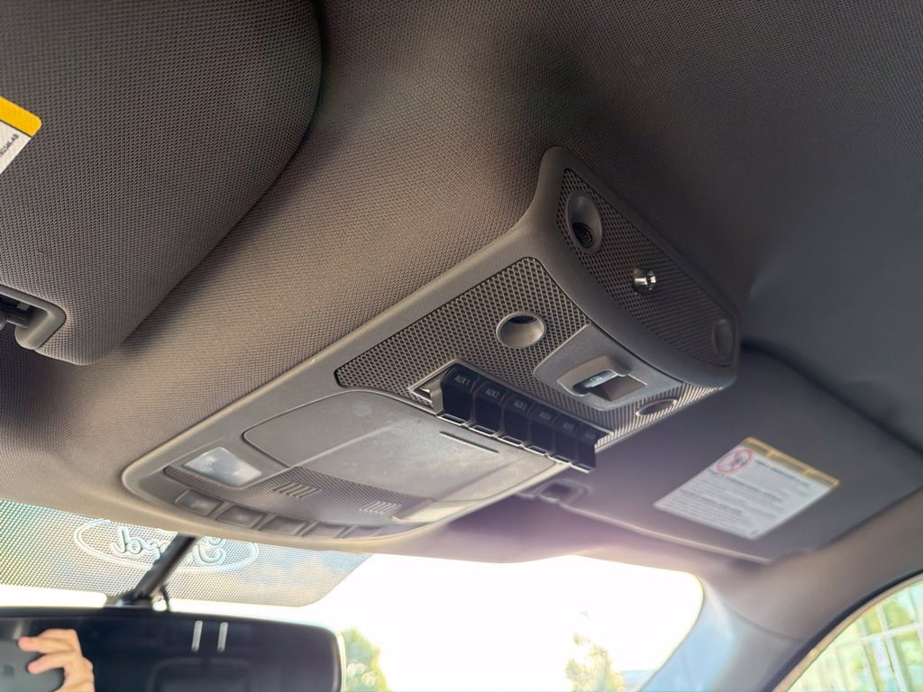Used 2019 Blue Ford Lariat image 25