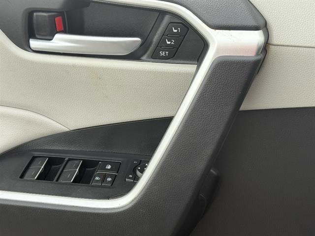 2023 Toyota RAV4 XLE Premium - Photo 19