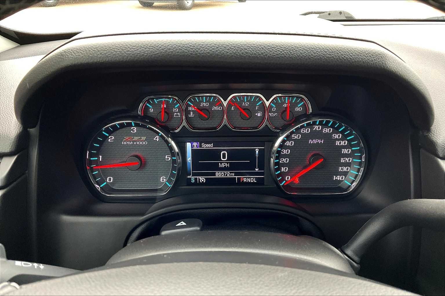 Used 2019 Shadow Gray Metallic Chevrolet LT image 26