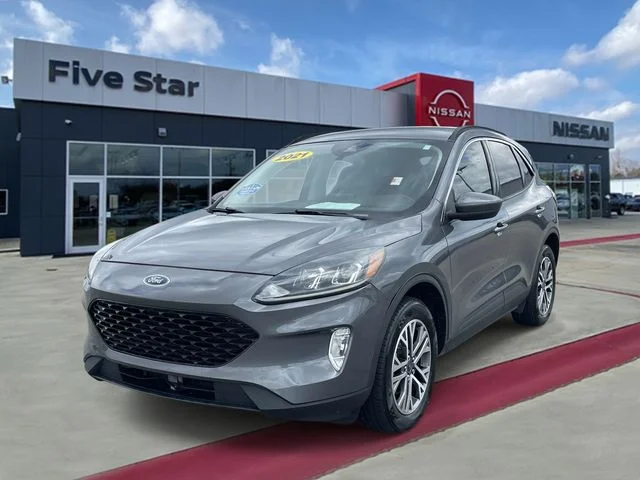 Used 2021 Gray Ford SEL image 3