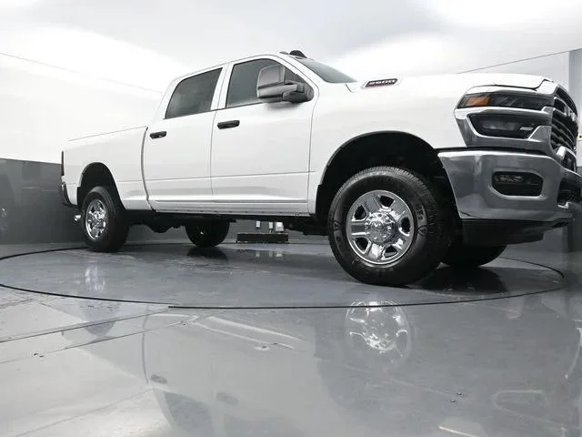 New 2026 Bright White Clear-Coat Exterior Paint RAM TRADESMAN image 20