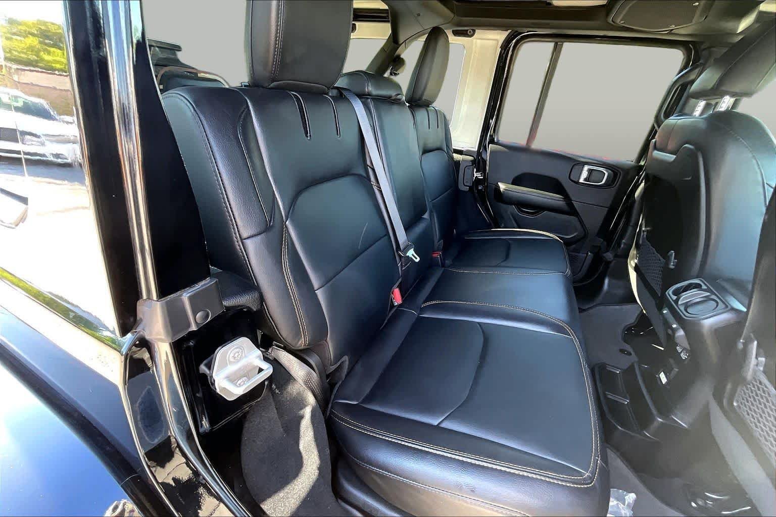 Used 2024 Black Clearcoat Jeep Sahara image 32
