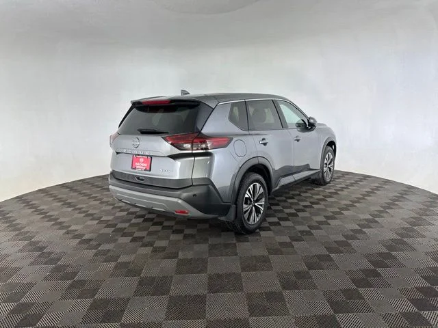 Used 2023 Gray Nissan SV image 5
