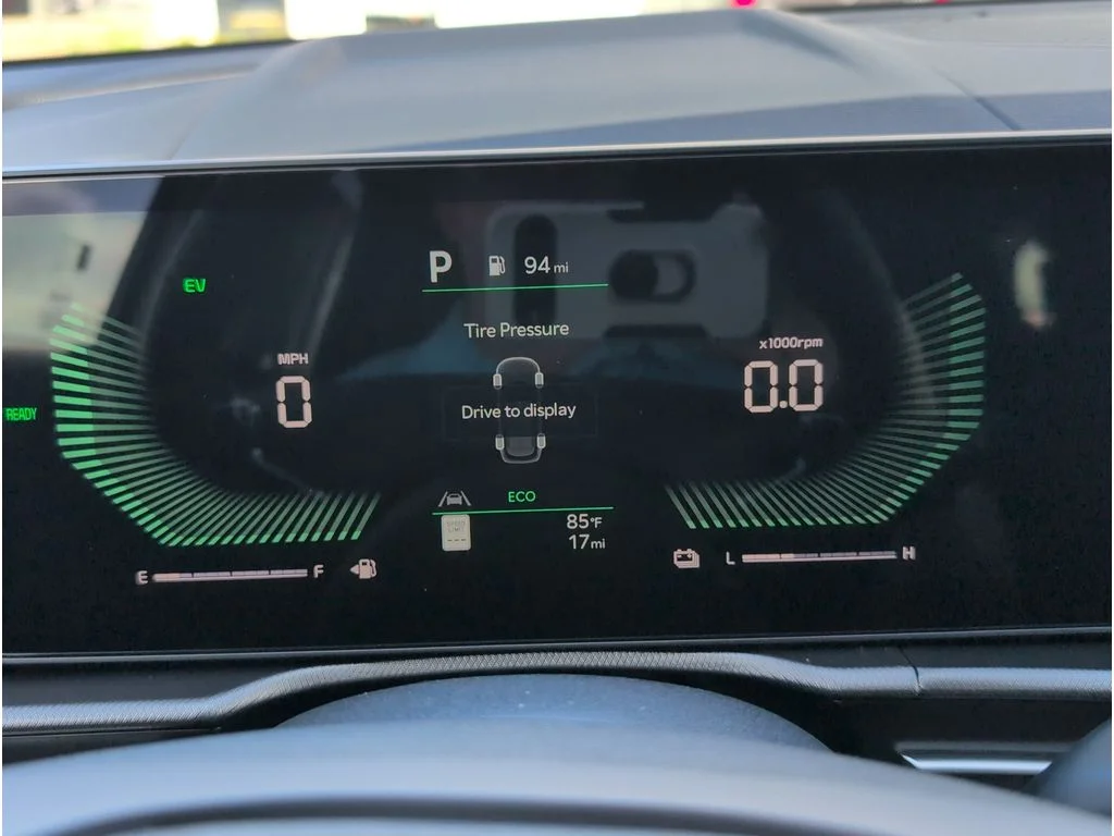 New 2026 Steel Gray Kia LX image 21