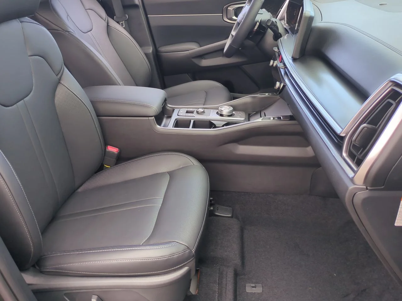 New 2026 Interstellar Gray Kia EX image 27