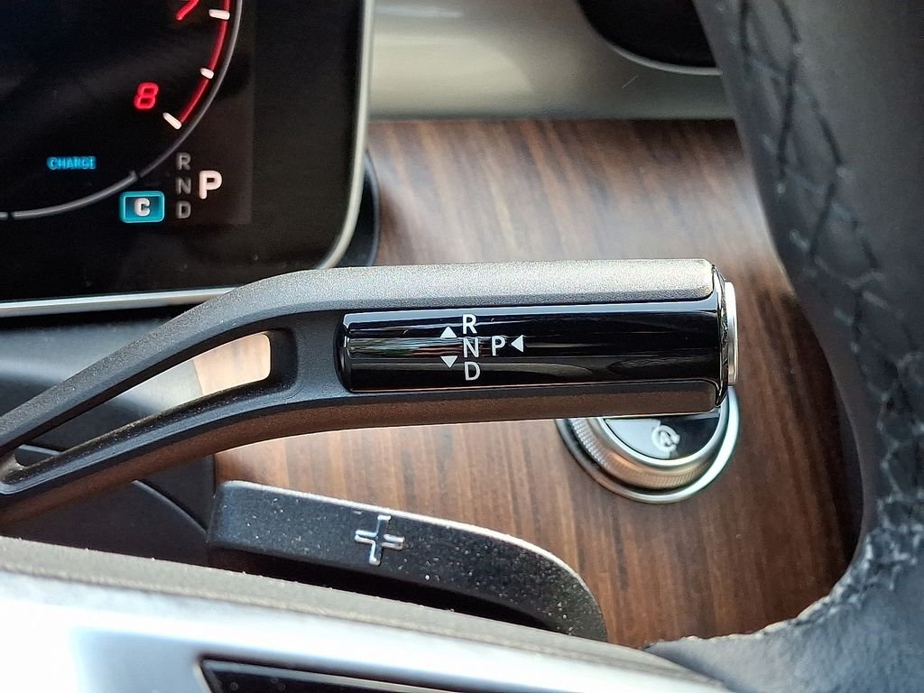 2025 Mercedes-Benz C-Class Sedan C 300 - Photo 15