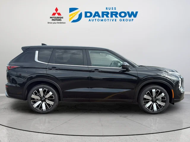 New 2026 Black Mitsubishi SE image 6