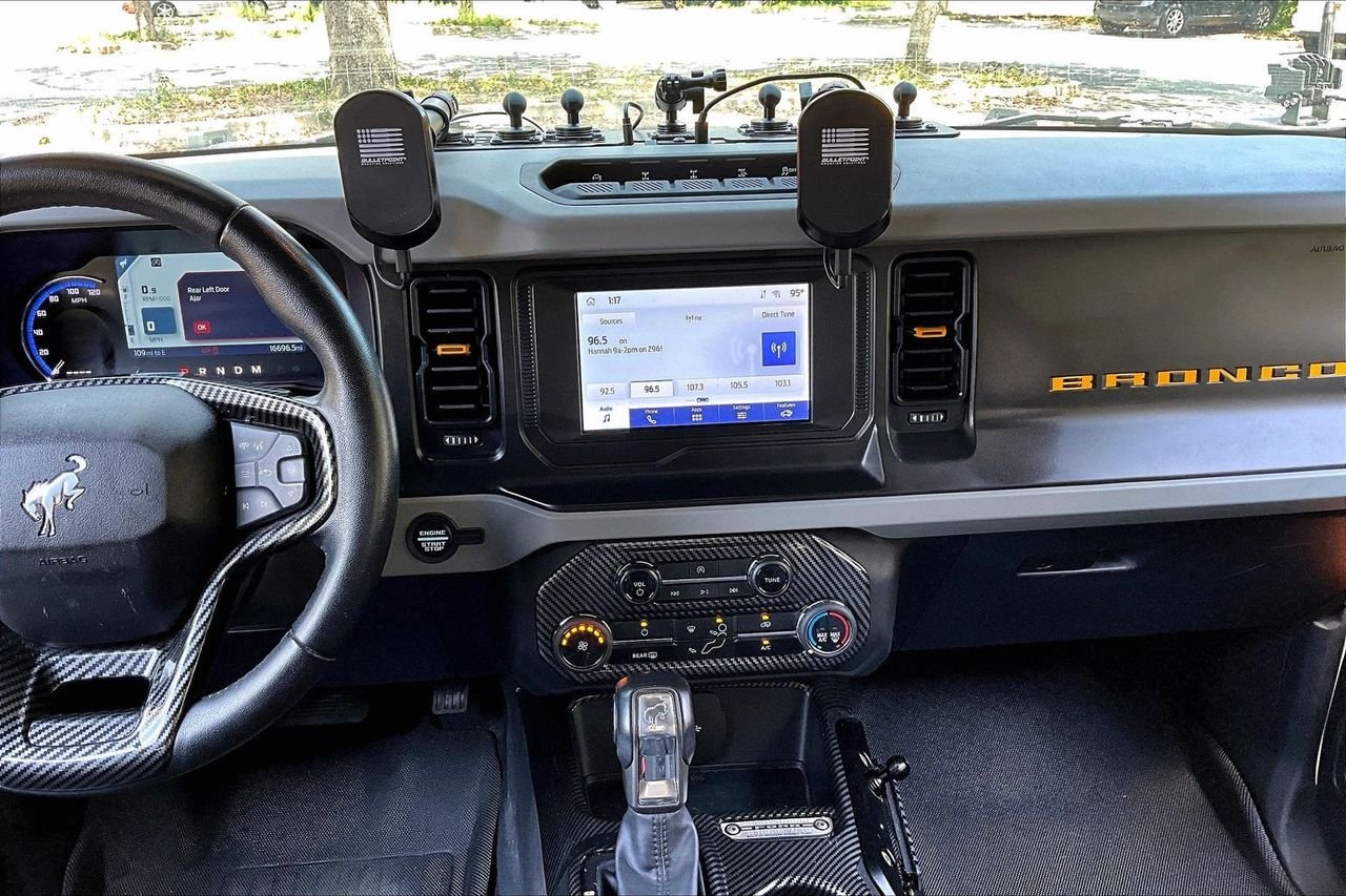 Used 2023 Blue Ford Badlands image 9
