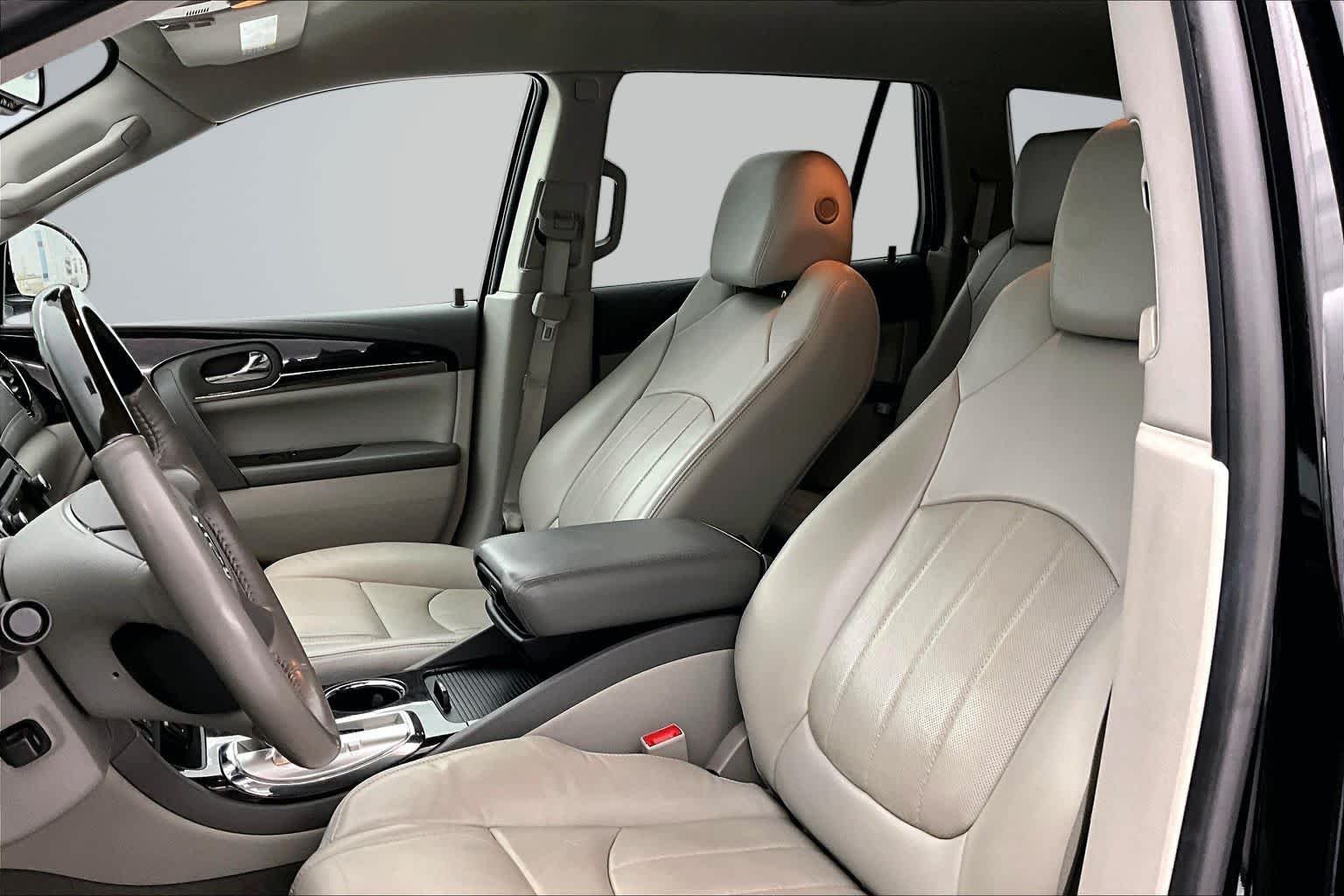 Used 2017 Ebony Twilight Metallic Buick Premium image 11