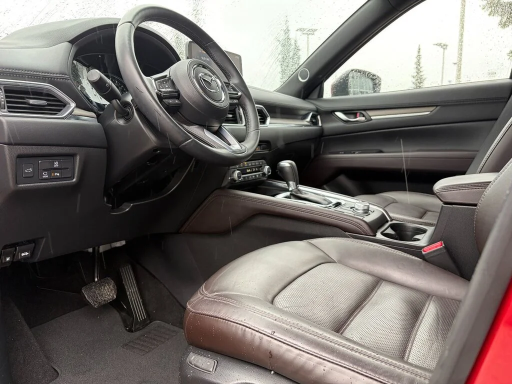 Used 2023 Soul Red Crystal Metallic Mazda Signature AWD at Top of the Line Signature Model! image 18
