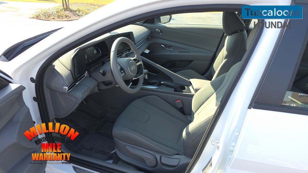 New 2026 White Hyundai SEL Sport image 22