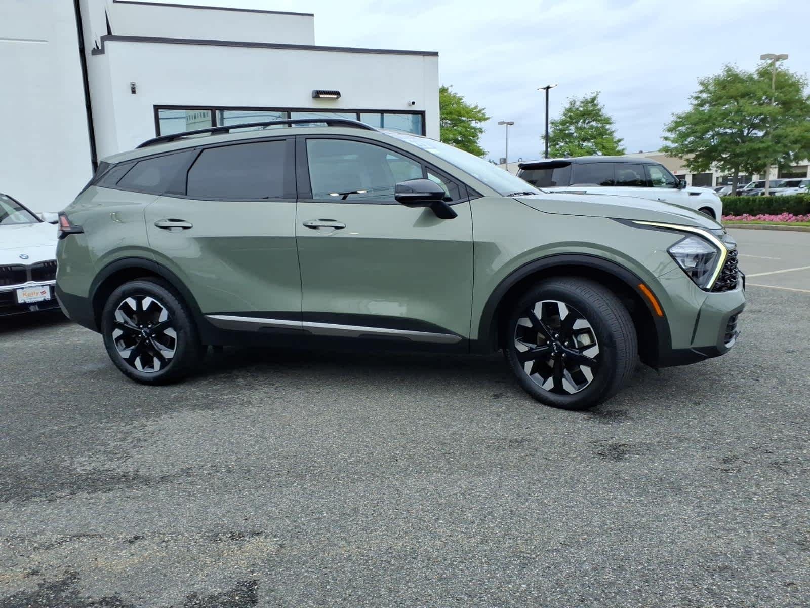 Used 2023 Jungle Green Kia X-Line image 4