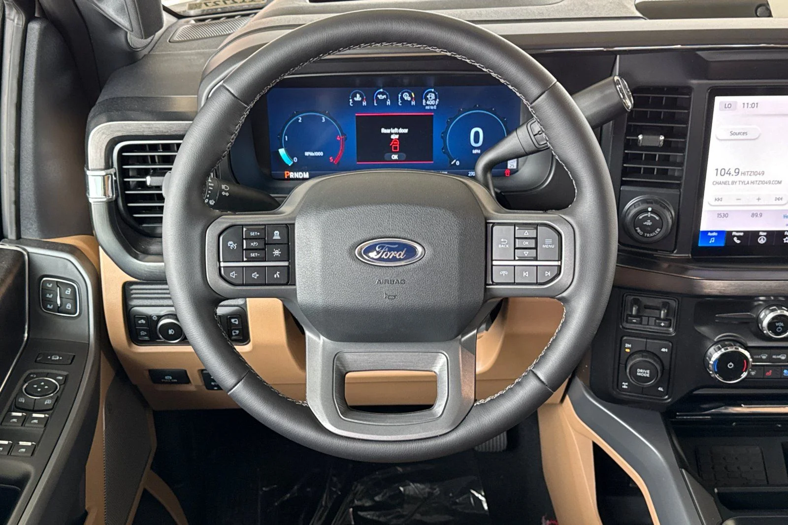 New 2026 Star White Metallic Tri-Coat Ford F-250® Lariat® image 17