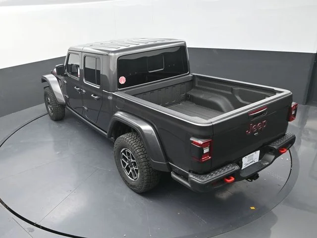 New 2026 Granite Crystal Metallic Clear-Coat Exterior Paint Jeep Rubicon X image 16