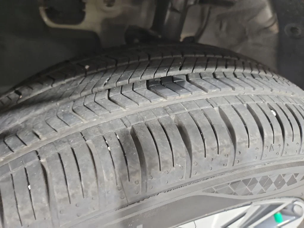 Used 2025 Gray Hyundai SEL Convenience image 29