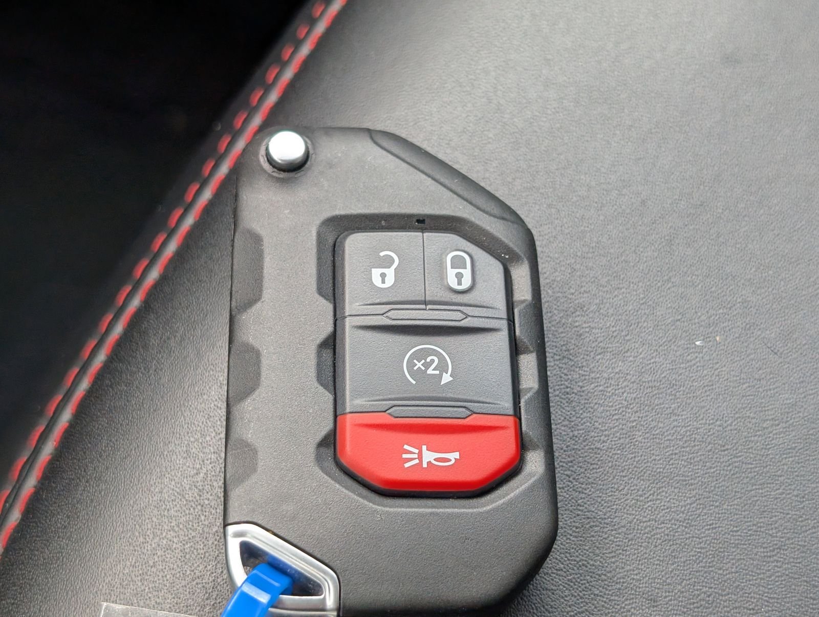 Used 2024 Crystal Metallic Jeep Rubicon image 32
