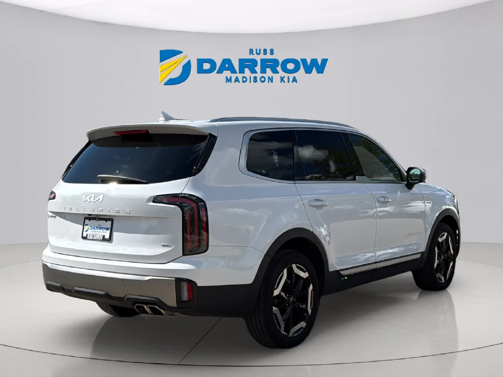 Used 2024 Glacial White Pearl Kia EX image 5