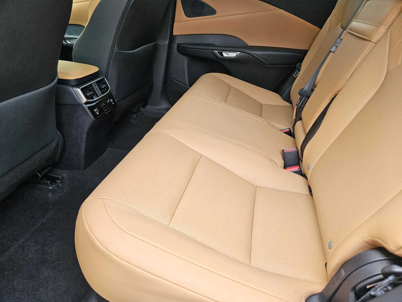 Certified Used 2025 NORI GREEN PEARL Lexus Premium image 22