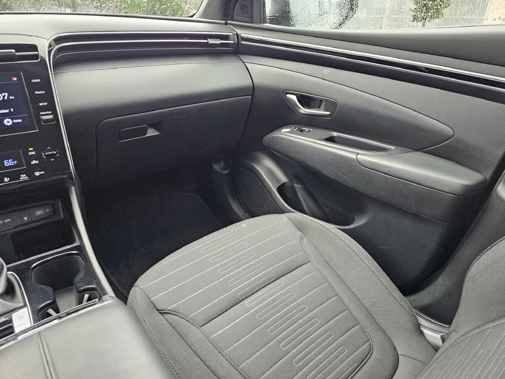Used 2022 Green Hyundai SEL Premium image 14