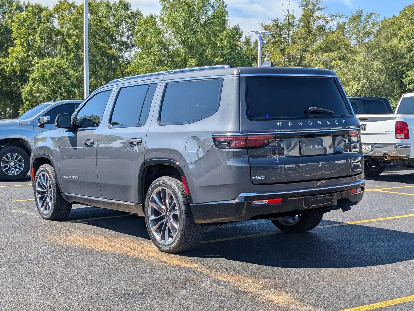 Used 2022 Baltic Gray Metallic Clearcoat Jeep Series III image 3