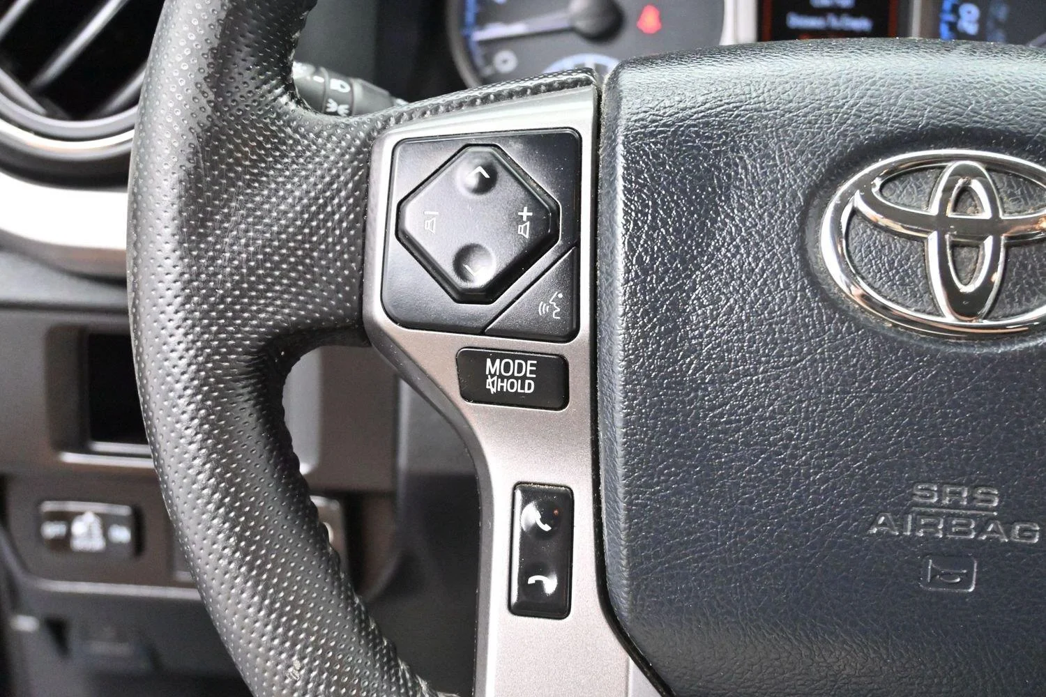 Used 2016 Black Toyota SR image 16
