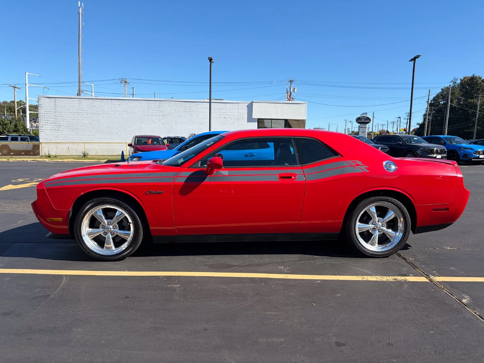 Used 2010 Torred Dodge R/T image 2